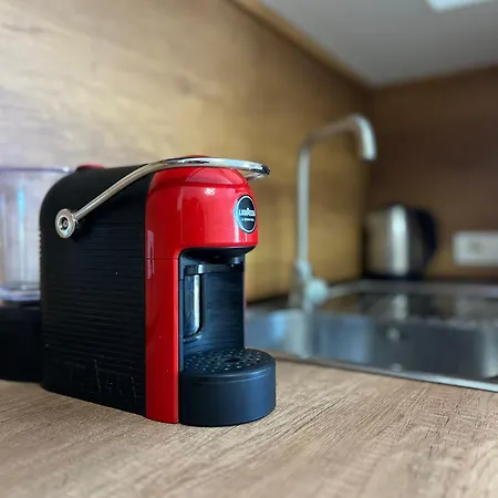 Gjiri I Lalzit Apartment *