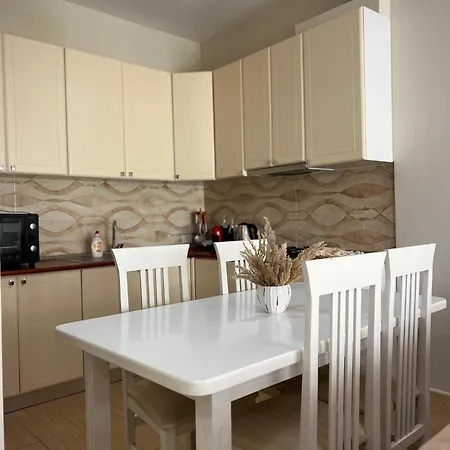 Apartment Gjiri I Lalzit *