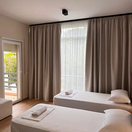 Gjiri I Lalzit Apartment