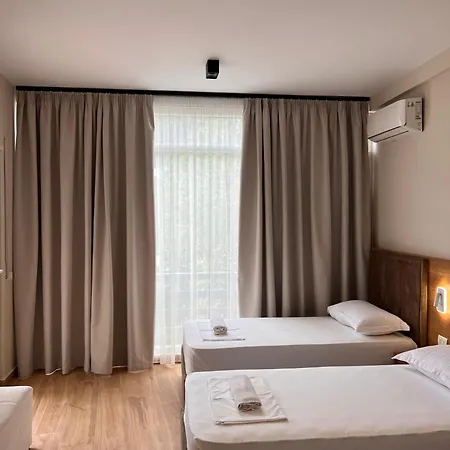 Apartment Gjiri I Lalzit *