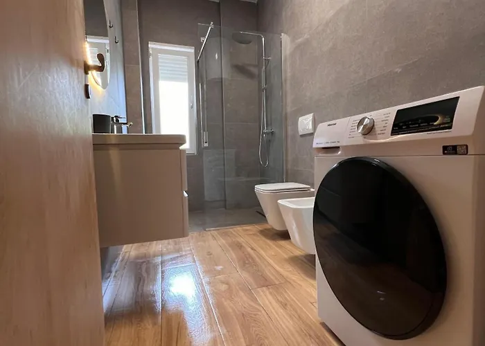 Gjiri I Lalzit Apartament *